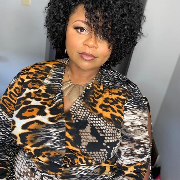 Meet your Posher, Inez - Picture 1 of 1